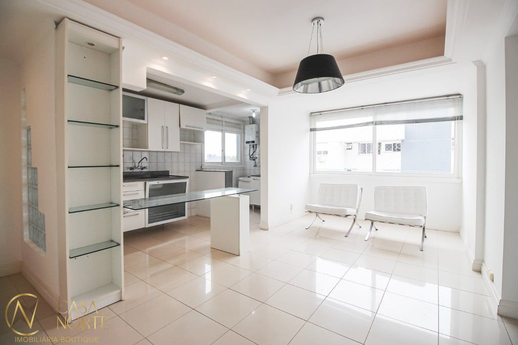 Apartamento à venda com 2 quartos, 58m², 1 vaga, General Barreto Viana no bairro Chácara das Pedras em Porto Alegre