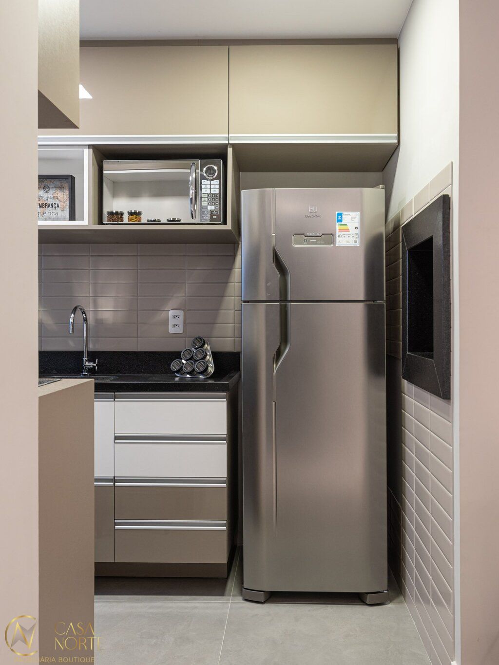 Apartamento à venda com 2 quartos, 44m², João de Oliveira Remião no bairro Agronomia em Porto Alegre