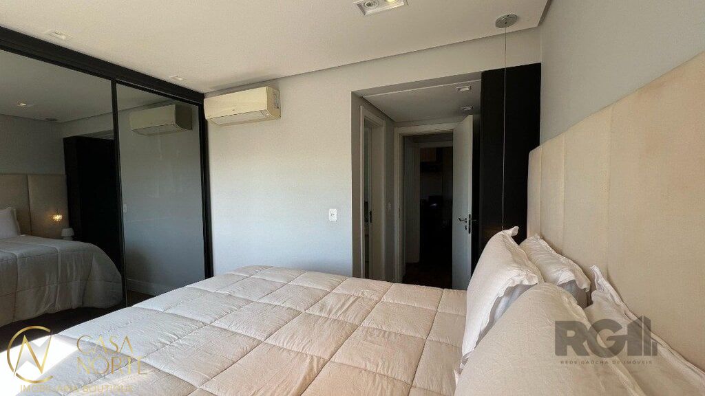 Apartamento à venda com 2 quartos, 74m², 1 suíte, 2 vagas, Folha da Tarde no bairro Cristal em Porto Alegre