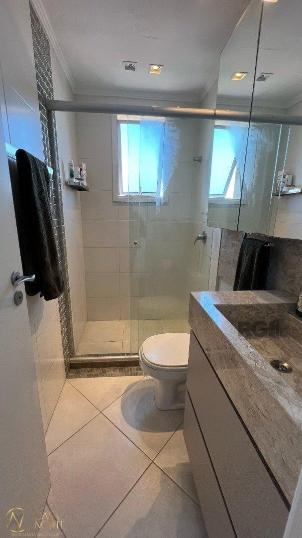 Apartamento à venda com 2 quartos, 74m², 1 suíte, 2 vagas, Folha da Tarde no bairro Cristal em Porto Alegre