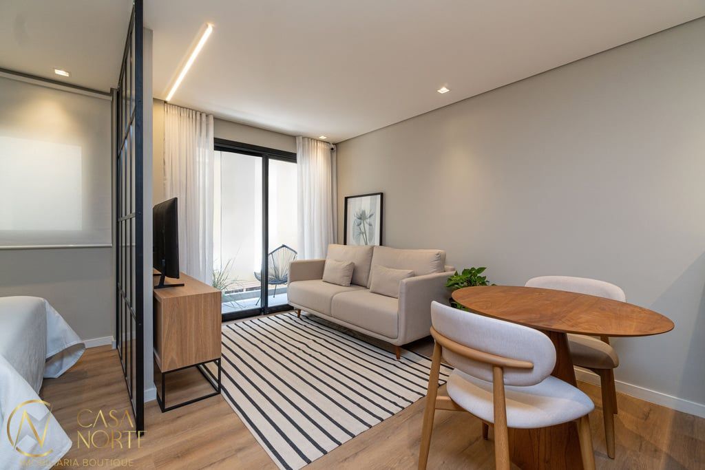 Apartamento à venda com 2 quartos, 58m², 1 suíte, 1 vaga, Tomaz Flores no bairro Independência em Porto Alegre