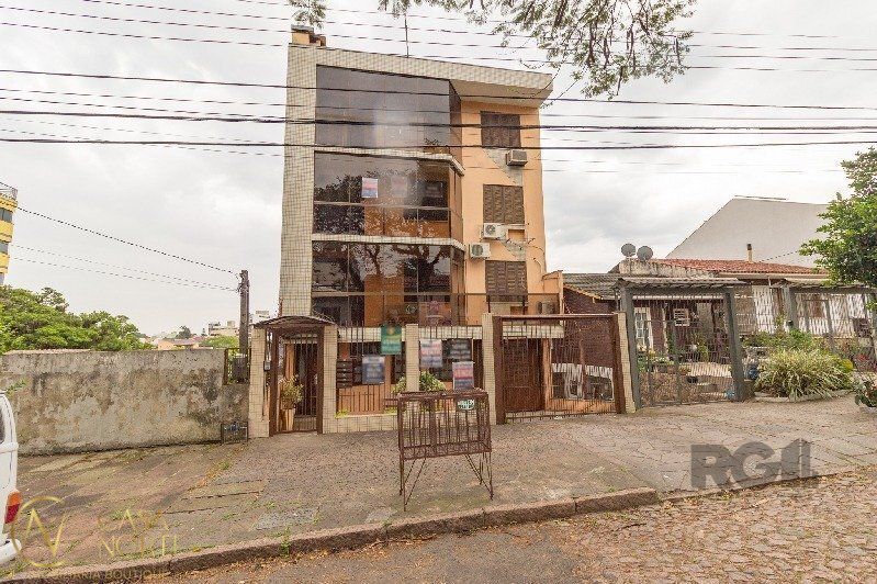Apartamento à venda com 2 quartos, 75m², 1 vaga, Comendador Albino Cunha no bairro Cristo Redentor em Porto Alegre