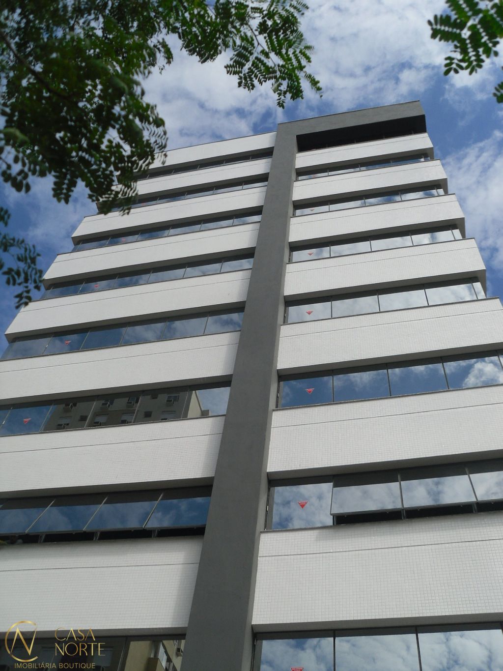 Sala Comercial à venda , 51m², 1 vaga, Conde de Porto Alegre no bairro Floresta em Porto Alegre