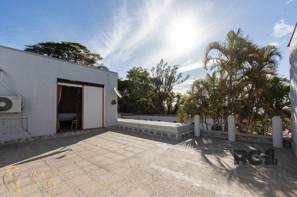 Casa à venda com 3 quartos, 580m², 1 suíte, 3 vagas, Silveiro no bairro Santa Tereza em Porto Alegre