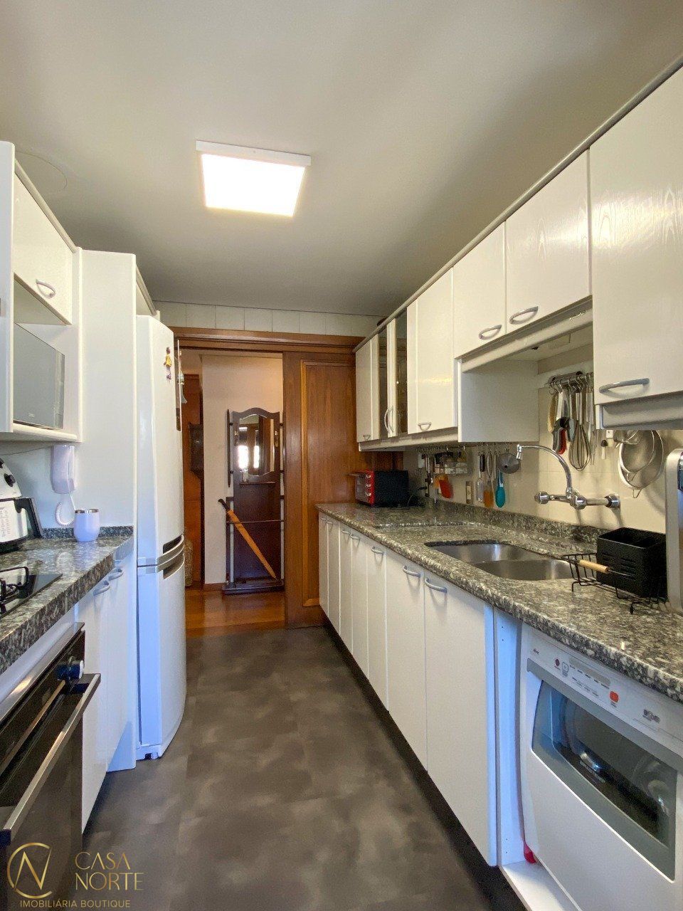 Apartamento à venda com 3 quartos, 140m², 1 suíte, 2 vagas, Dona Laura no bairro Rio Branco em Porto Alegre