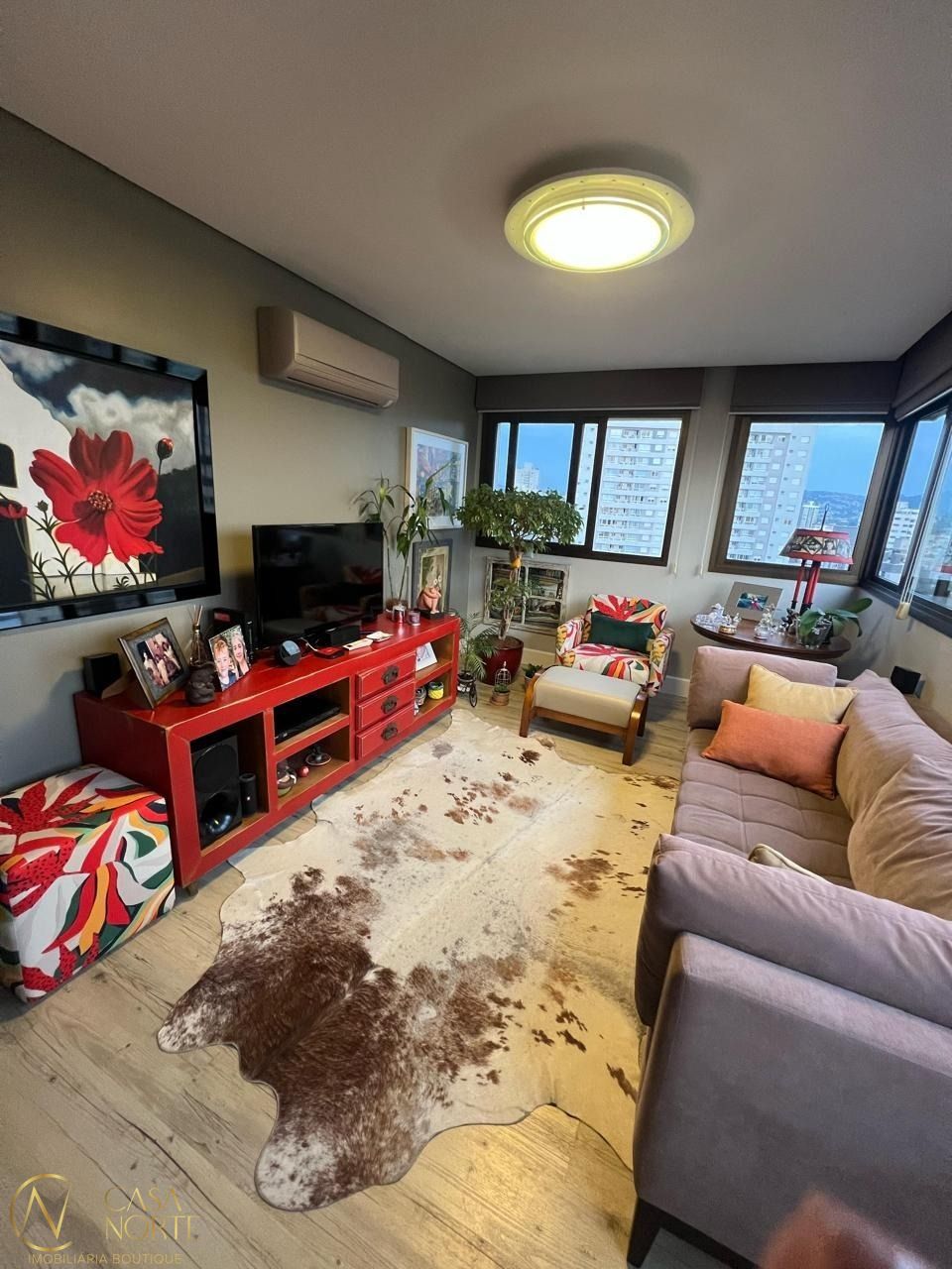 Apartamento à venda com 1 quarto, 52m², 1 suíte, 1 vaga, Itaboraí no bairro Jardim Botânico em Porto Alegre