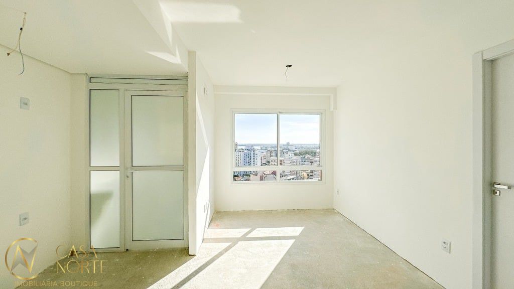 Apartamento à venda com 1 quarto, 43m², 1 suíte, 1 vaga, Carmem no bairro Moinhos de Vento em Porto Alegre