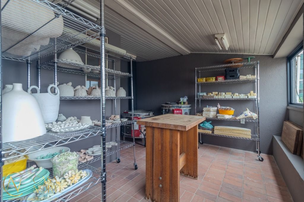 Cobertura à venda com 3 quartos, 191m², 1 suíte, 1 vaga, Marquês do Pombal no bairro Moinhos de Vento em Porto Alegre