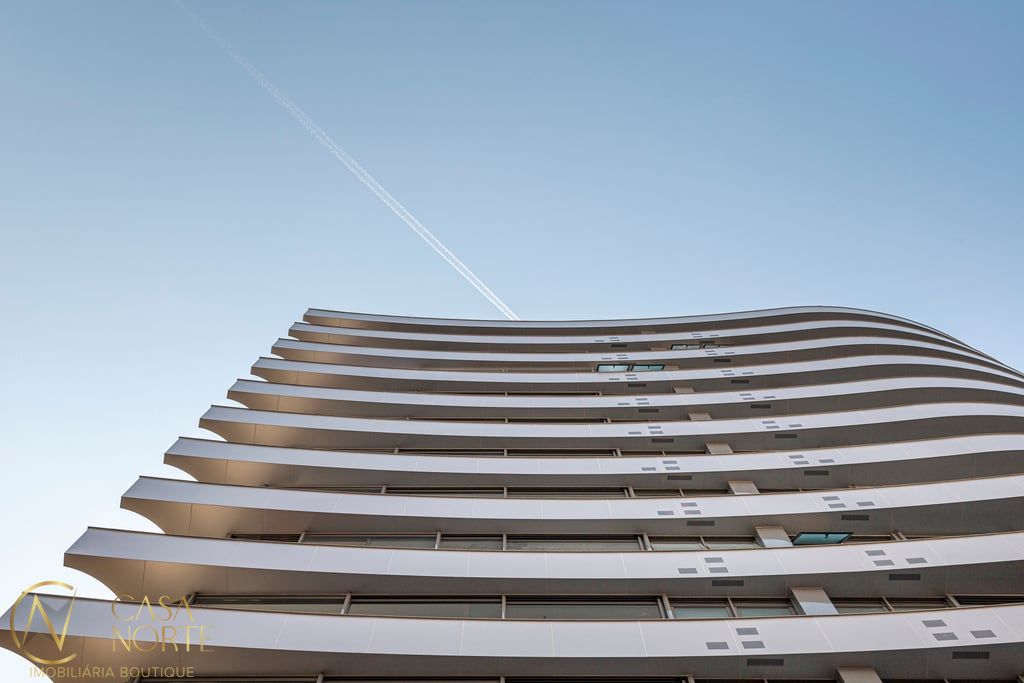 Apartamento à venda com 3 quartos, 164m², 3 suítes, 2 vagas, Engenheiro Adolfo Stern no bairro Bela Vista em Porto Alegre