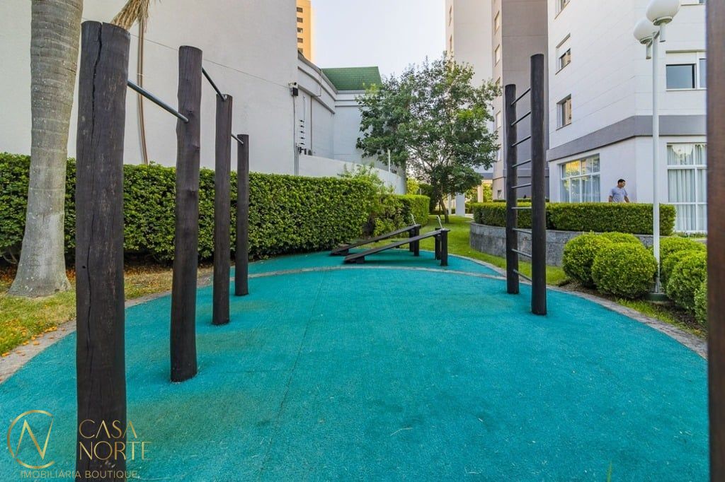 Apartamento à venda com 3 quartos, 125m², 1 suíte, 2 vagas, Doutor João Satt no bairro Jardim Europa em Porto Alegre