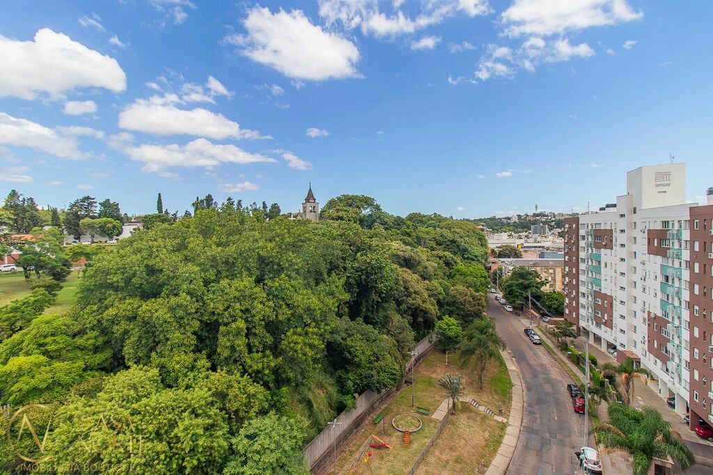 Apartamento à venda com 2 quartos, 53m², 1 vaga, Florianópolis no bairro Azenha em Porto Alegre