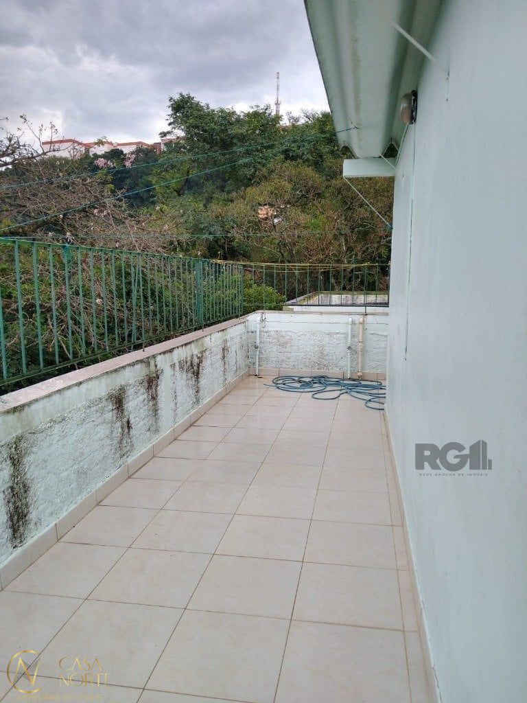 Cobertura à venda com 3 quartos, 148m², 1 suíte, 2 vagas, Octávio de Souza no bairro Teresópolis em Porto Alegre