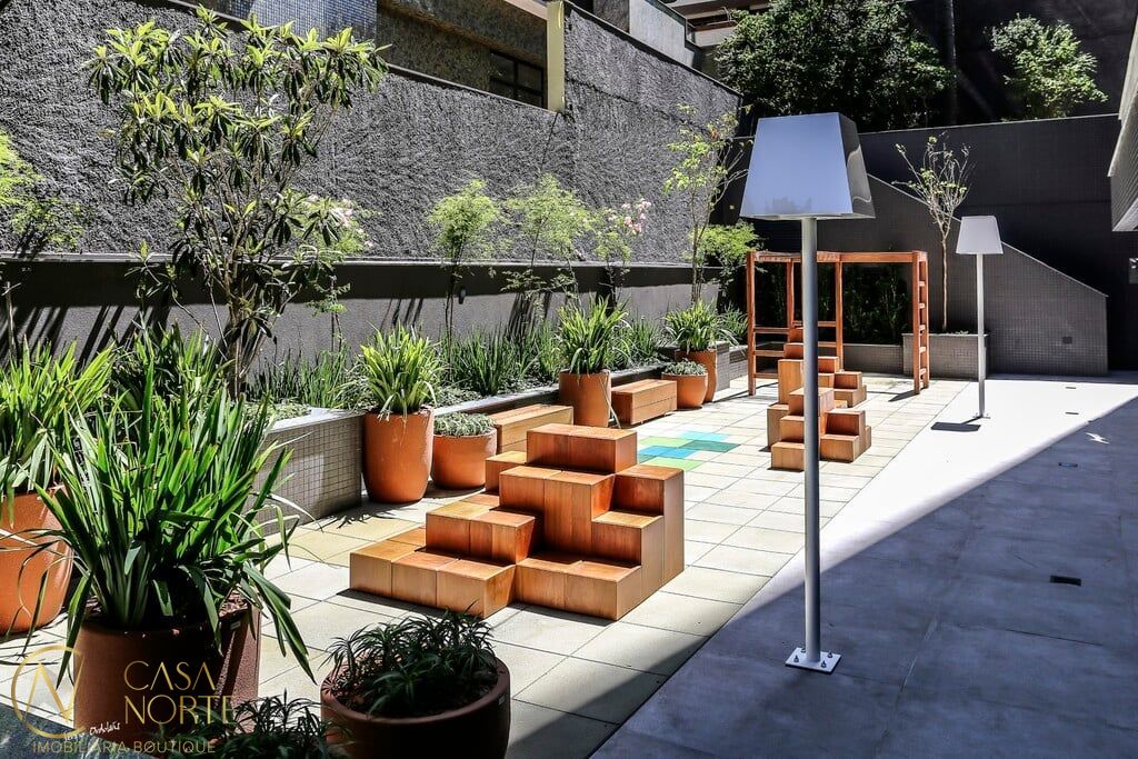 Apartamento Garden à venda com 4 quartos, 327m², 4 suítes, 4 vagas, Comendador Caminha no bairro Moinhos de Vento em Porto Alegre