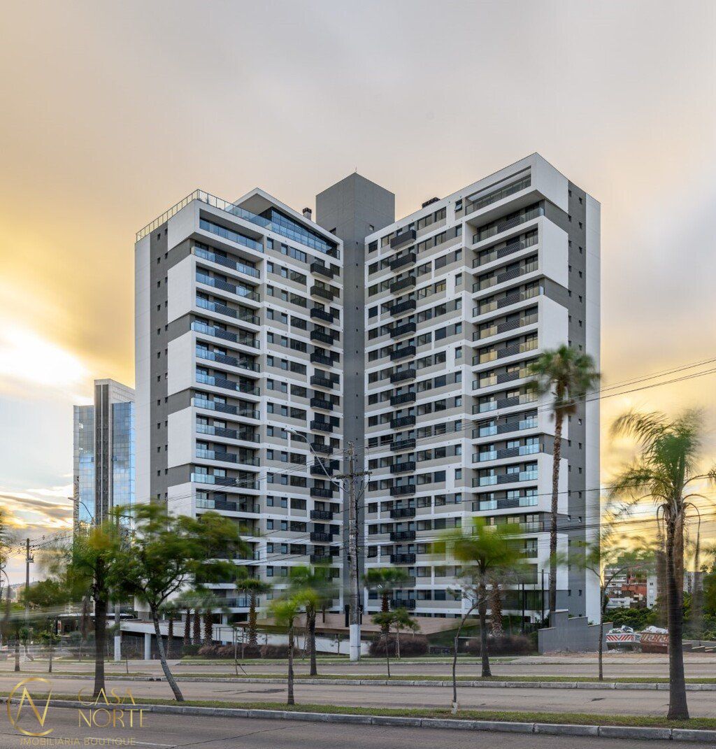 Apartamento à venda com 2 quartos, 67m², 1 suíte, 1 vaga, Senador Tarso Dutra no bairro Petrópolis em Porto Alegre