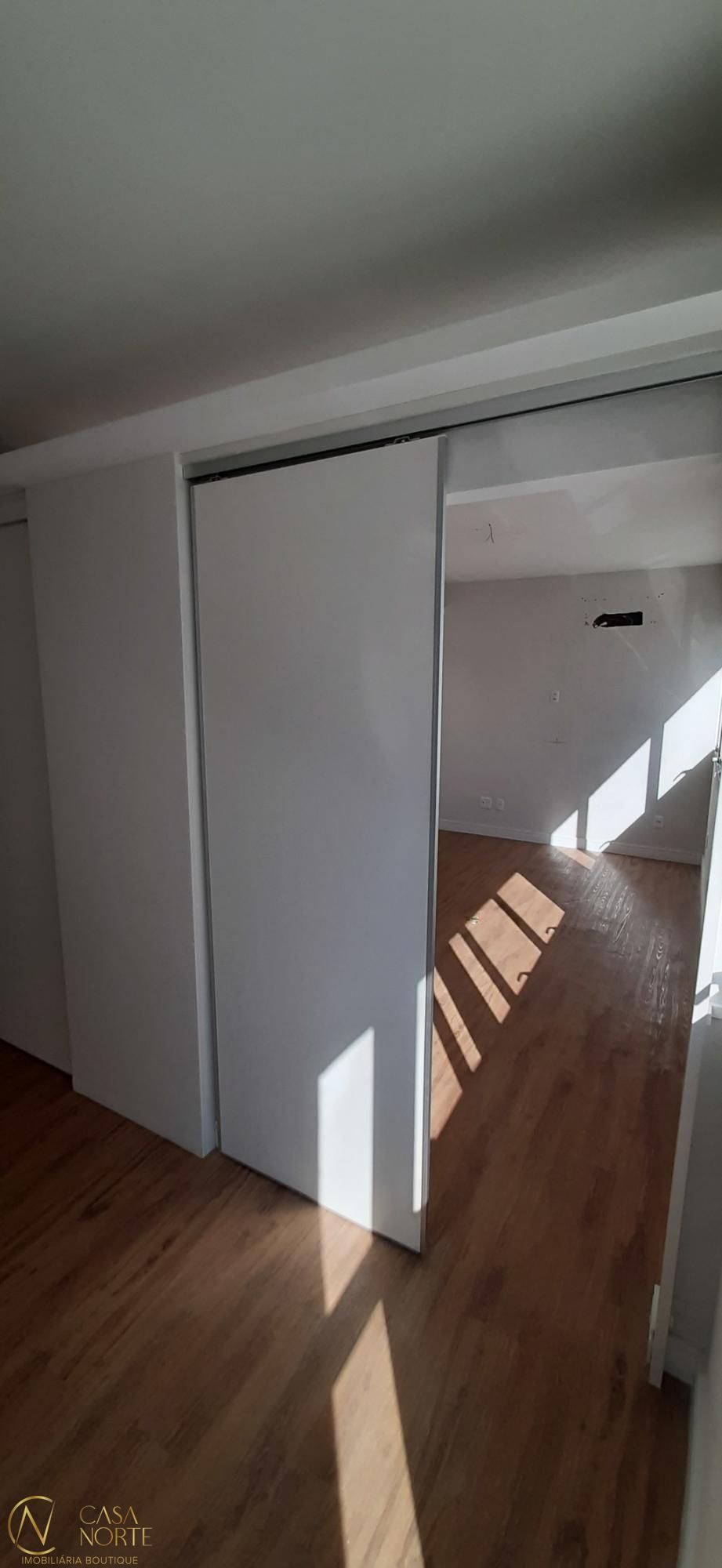 Sala Comercial à venda , 33m², 1 vaga, Visconde do Herval no bairro Menino Deus em Porto Alegre