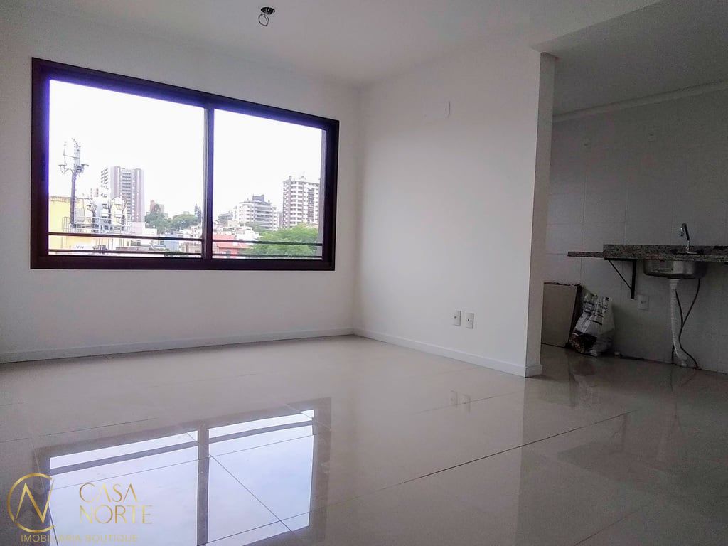 Apartamento à venda com 2 quartos, 59m², 1 suíte, 1 vaga, Luzitana no bairro Higienópolis em Porto Alegre
