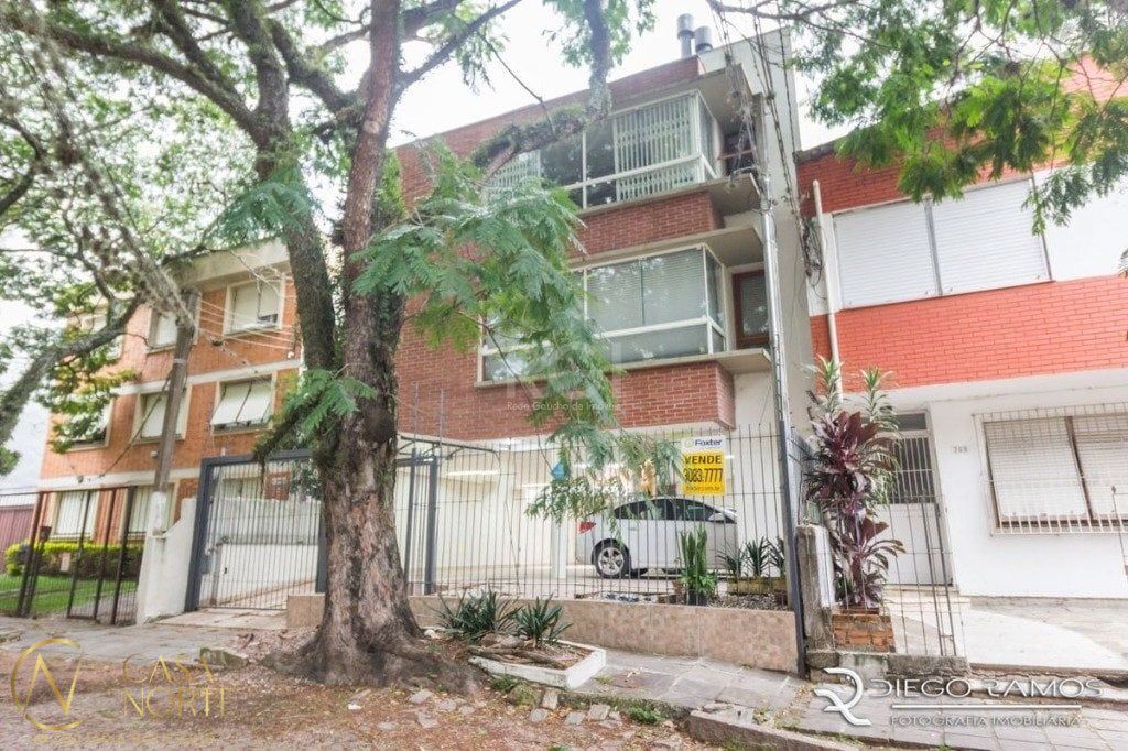 Apartamento à venda com 2 quartos, 82m², 2 suítes, 1 vaga, Roque Gonzales no bairro Jardim Botânico em Porto Alegre