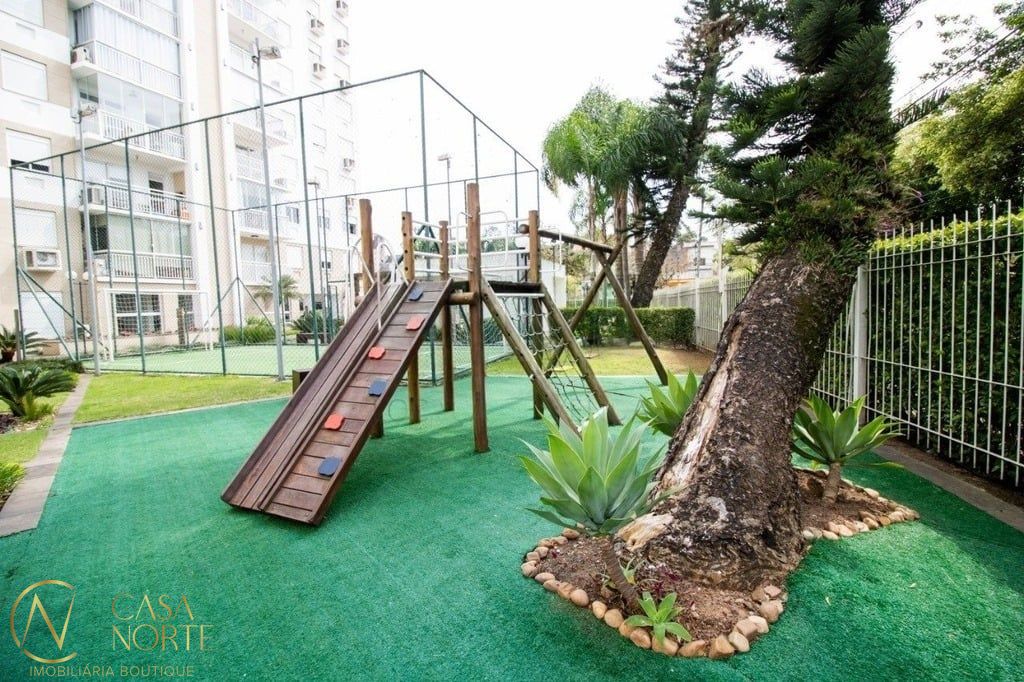 Apartamento à venda com 3 quartos, 83m², 1 suíte, 2 vagas, Araçai no bairro Vila Ipiranga em Porto Alegre