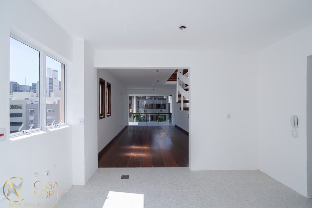 Cobertura à venda com 3 quartos, 244m², 1 suíte, 4 vagas, Germano Petersen Júnior no bairro Auxiliadora em Porto Alegre