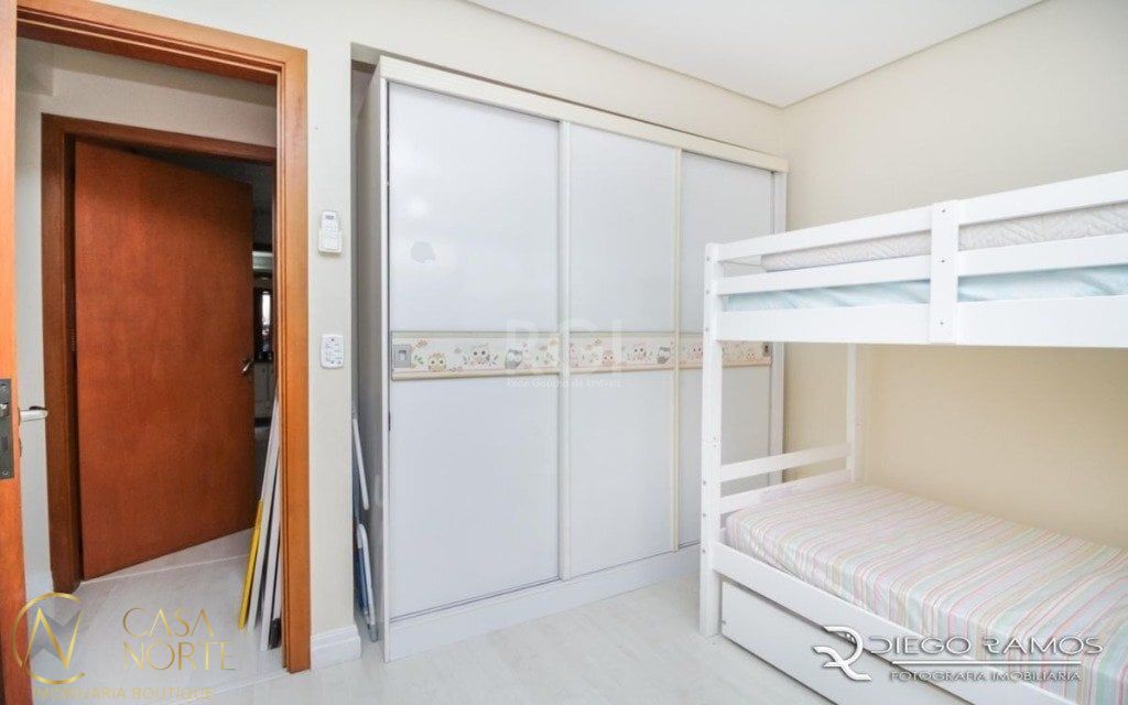 Apartamento à venda com 2 quartos, 82m², 2 suítes, 1 vaga, Roque Gonzales no bairro Jardim Botânico em Porto Alegre