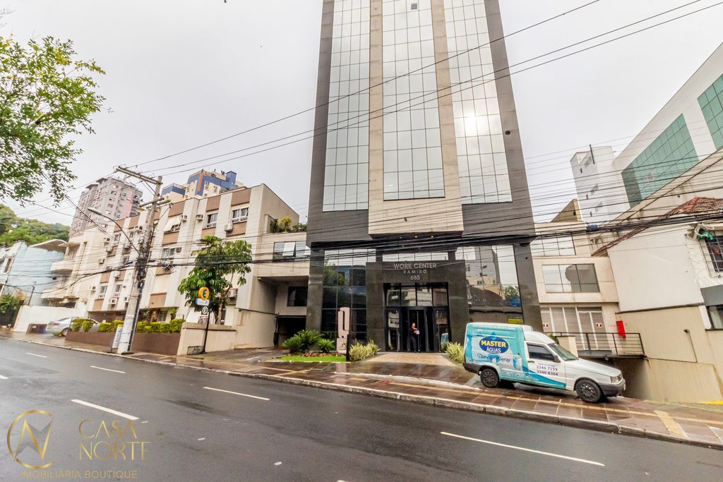 Sala Comercial à venda , 47m², 2 vagas, Ramiro Barcelos no bairro Floresta em Porto Alegre