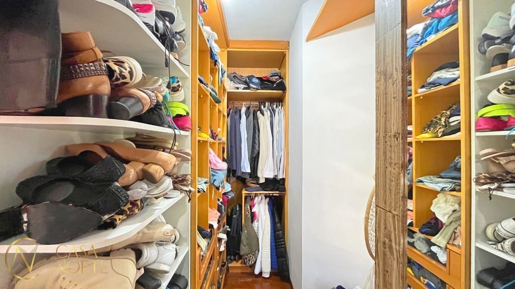 Casa à venda com 3 quartos, 172m², 1 suíte, 2 vagas, São Caetano no bairro Teresópolis em Porto Alegre