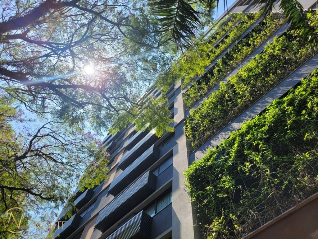 Apartamento à venda com 1 quarto, 27m², 1 vaga, Tenente-Coronel Fabrício Pilar no bairro Moinhos de Vento em Porto Alegre