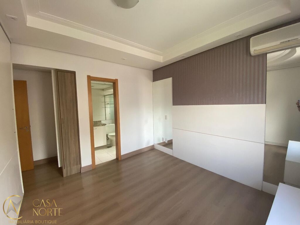Apartamento à venda com 3 quartos, 115m², 1 suíte, 2 vagas, Tenente-Coronel Fabrício Pilar no bairro Mont Serrat em Porto Alegre