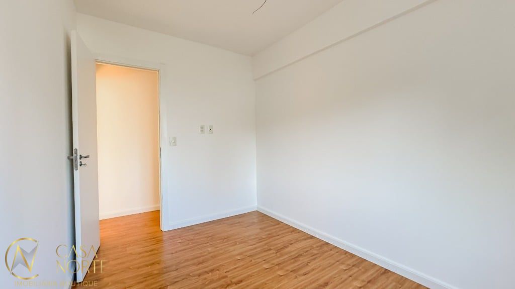Apartamento à venda com 2 quartos, 65m², 1 suíte, 2 vagas, Luzitana no bairro Higienópolis em Porto Alegre
