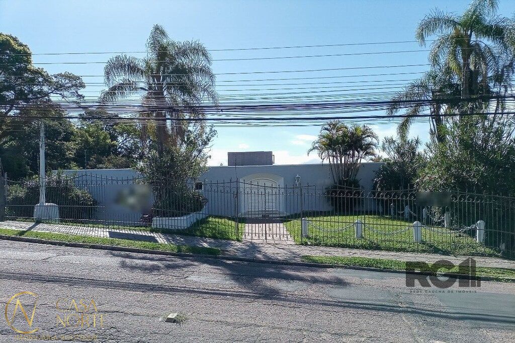 Casa à venda com 3 quartos, 580m², 1 suíte, 3 vagas, Silveiro no bairro Santa Tereza em Porto Alegre