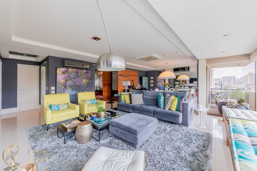 Apartamento à venda com 3 quartos, 161m², 2 suítes, 3 vagas, Marquês do Pombal no bairro Moinhos de Vento em Porto Alegre
