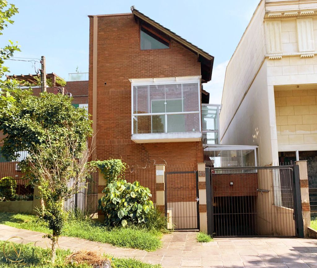 Casa de Condomínio à venda com 3 quartos, 170m², 1 suíte, 2 vagas, São Leopoldo no bairro Vila Jardim em Porto Alegre