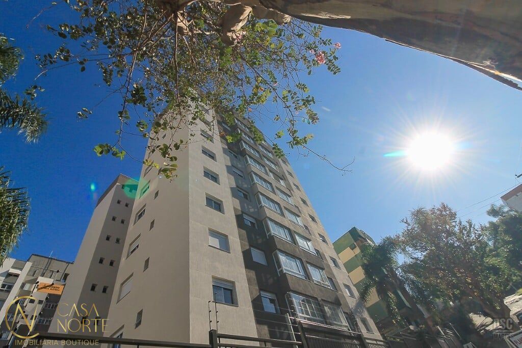 Apartamento Garden à venda com 2 quartos, 83m², 1 suíte, 2 vagas, Buenos Aires no bairro Petrópolis em Porto Alegre