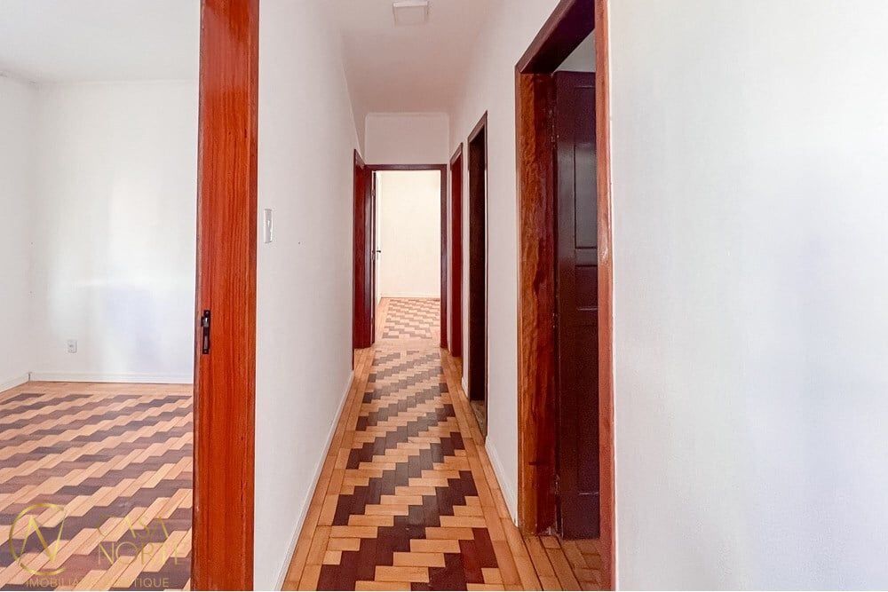 Apartamento à venda com 4 quartos, 94m², Cairu no bairro Navegantes em Porto Alegre