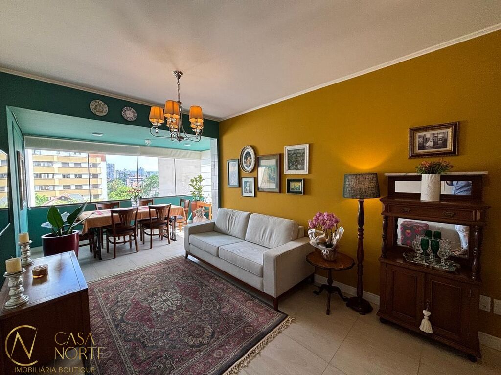 Apartamento à venda com 3 quartos, 89m², 1 suíte, 1 vaga, Barão de Ubá no bairro Bela Vista em Porto Alegre