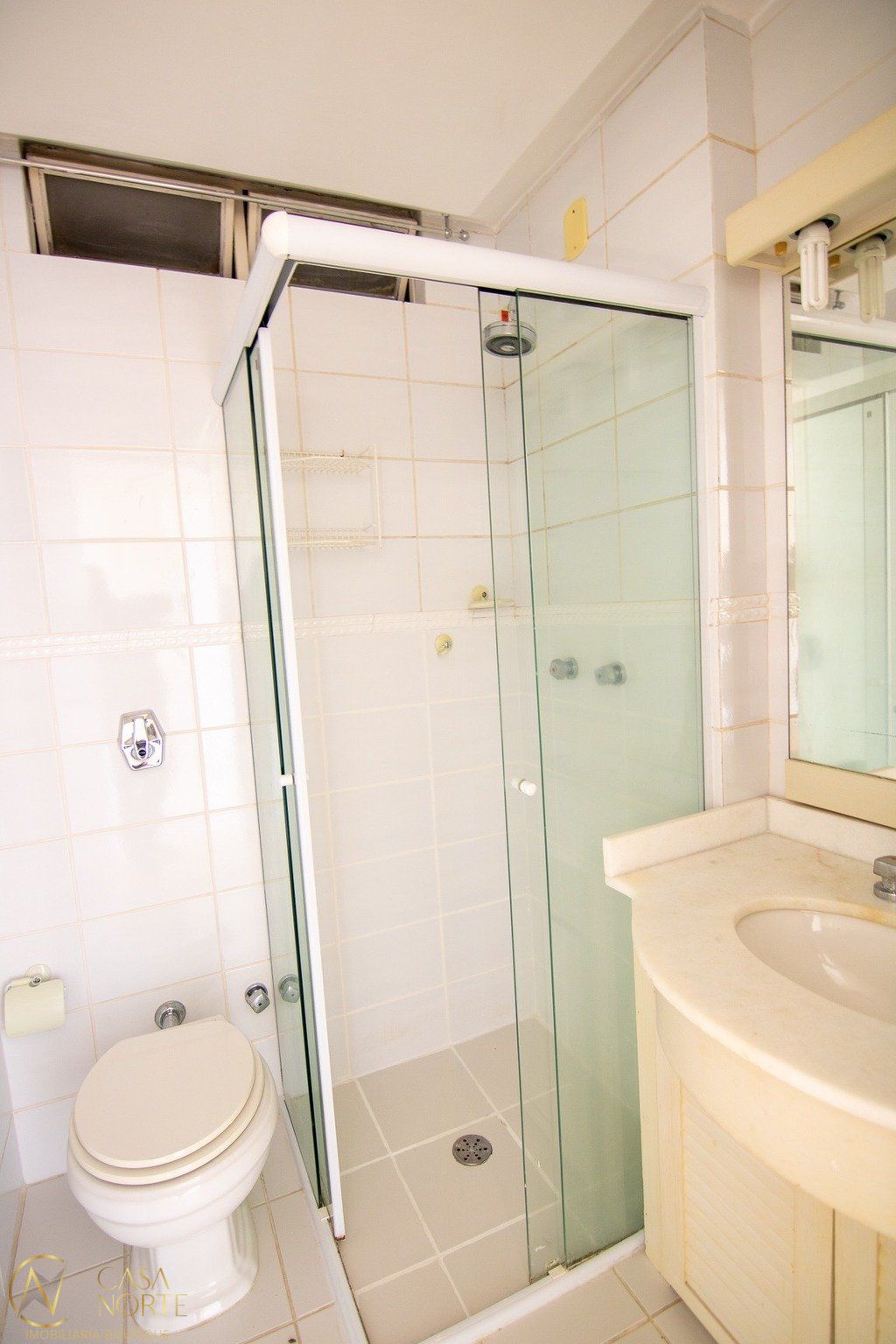 Apartamento à venda com 2 quartos, 88m², 1 suíte, 1 vaga, Carlos Von Koseritz no bairro Higienópolis em Porto Alegre