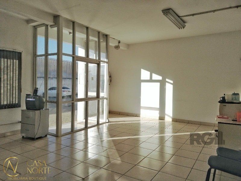 Galpão à venda , 615m², Eugênio Rubbo no bairro Anchieta em Porto Alegre
