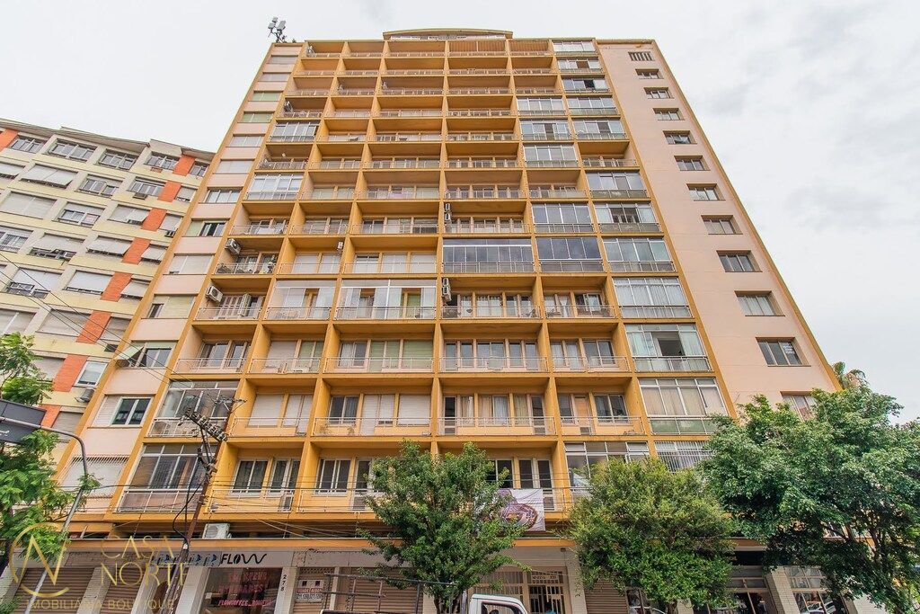 Apartamento à venda com 3 quartos, 126m², Sarmento Leite no bairro Bom Fim em Porto Alegre