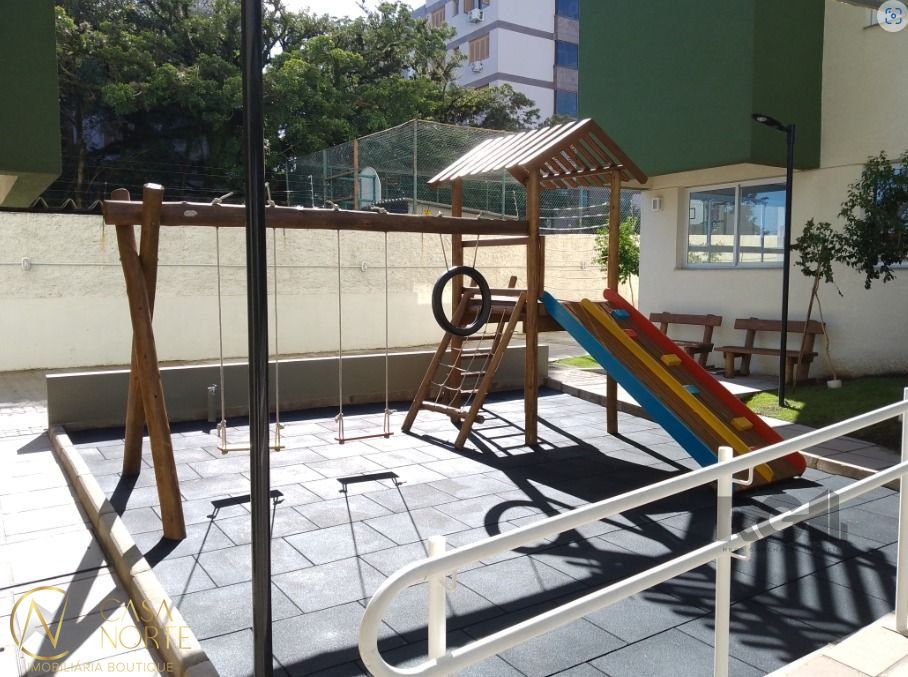 Apartamento à venda com 3 quartos, 70m², 1 suíte, 2 vagas, Rua Carumbé no bairro Bom Jesus em Porto Alegre