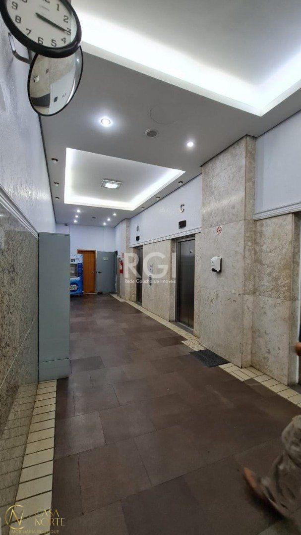 Sala Comercial à venda , 29m², Praça Osvaldo Cruz no bairro Centro em Porto Alegre