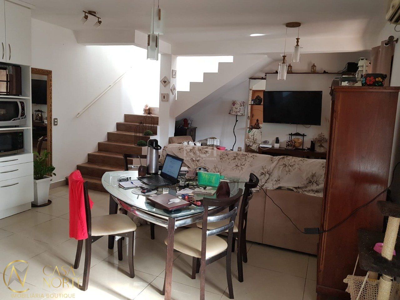 Casa à venda com 1 quarto, 108m², 1 suíte, Avenida Vinte e um de Abril, 41 no bairro Sarandi em Porto Alegre