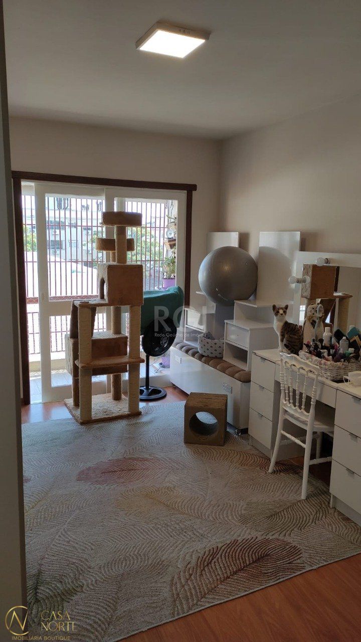 Apartamento à venda com 2 quartos, 76m², Rua Guilherme Alves no bairro Partenon em Porto Alegre