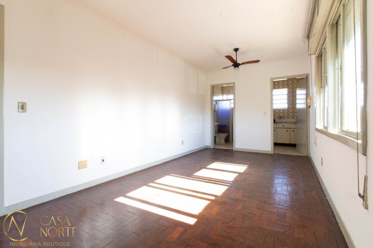 Kitnet à venda com 1 quarto, 27m², Avenida Rocio no bairro Vila João Pessoa em Porto Alegre