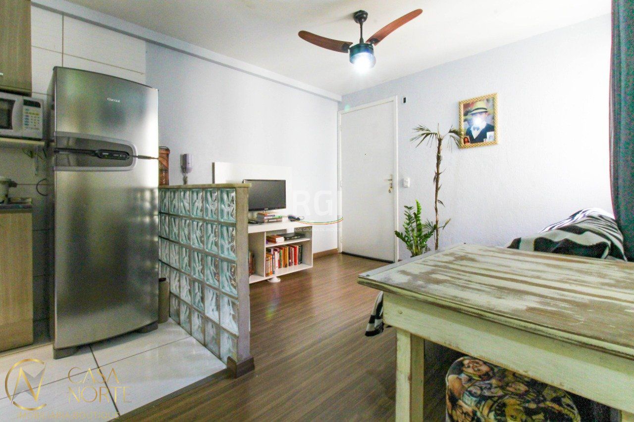 Apartamento à venda com 2 quartos, 49m², 1 vaga, Avenida Edu Las-Casas no bairro Parque Santa Fé em Porto Alegre