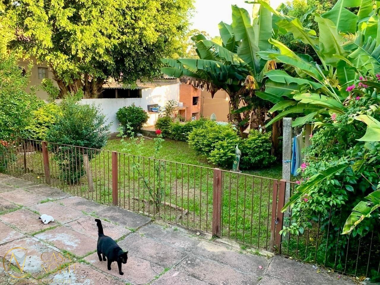 Terreno à venda  com 330m², Rua Doutora Noemi Valle Rocha no bairro Serraria em Porto Alegre
