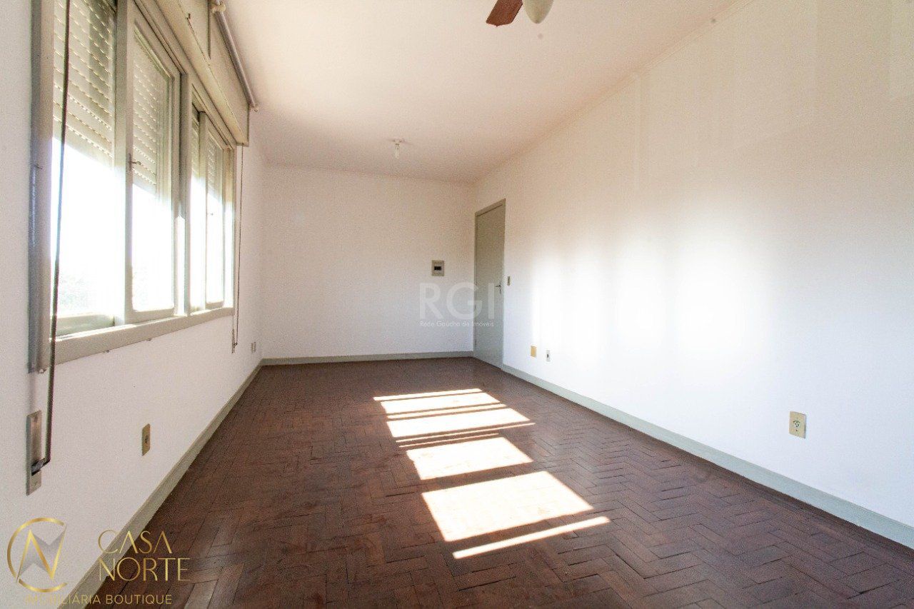 Kitnet à venda com 1 quarto, 27m², Avenida Rocio no bairro Vila João Pessoa em Porto Alegre