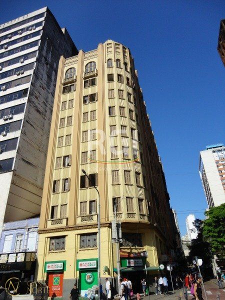 Sala Comercial à venda , 33m², Praça Otavio Rocha no bairro Centro Histórico em Porto Alegre