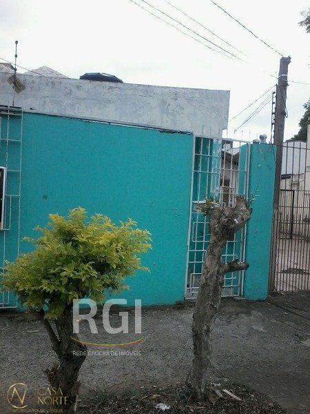 Casa à venda com 3 quartos, 170m², 1 vaga, Rua Lauro Muller no bairro Navegantes em Porto Alegre