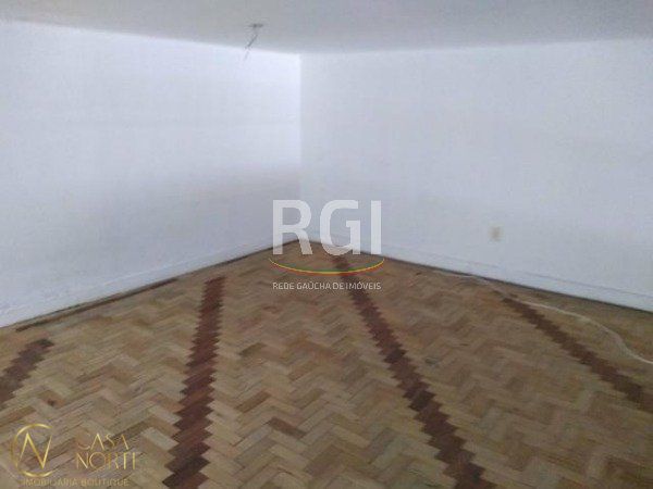 Loja à venda , 300m², Avenida Farrapos no bairro Floresta em Porto Alegre