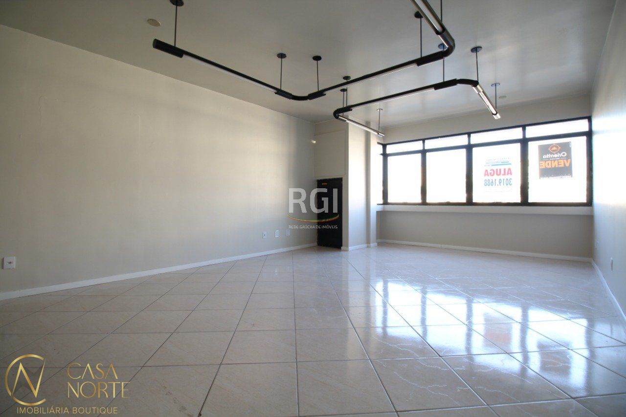 Sala Comercial à venda com 1 quarto, 38m², Avenida Benjamin Constant no bairro São João em Porto Alegre